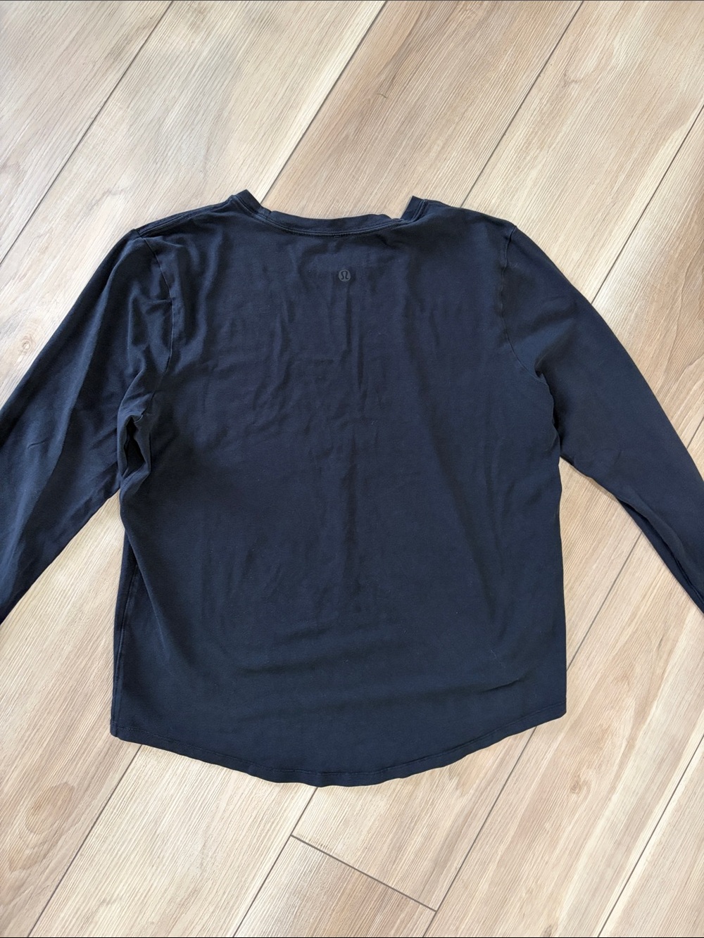 lululemon athletica Black Long-Sleeve Crewneck Top